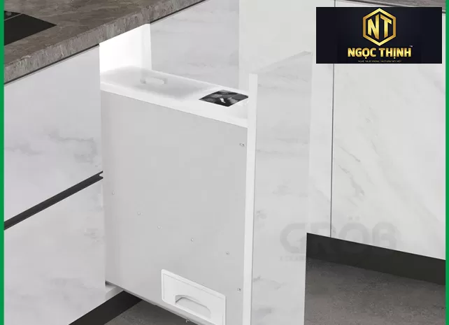 Thùng Gạo Gắn Cánh tại Mỹ Xuân